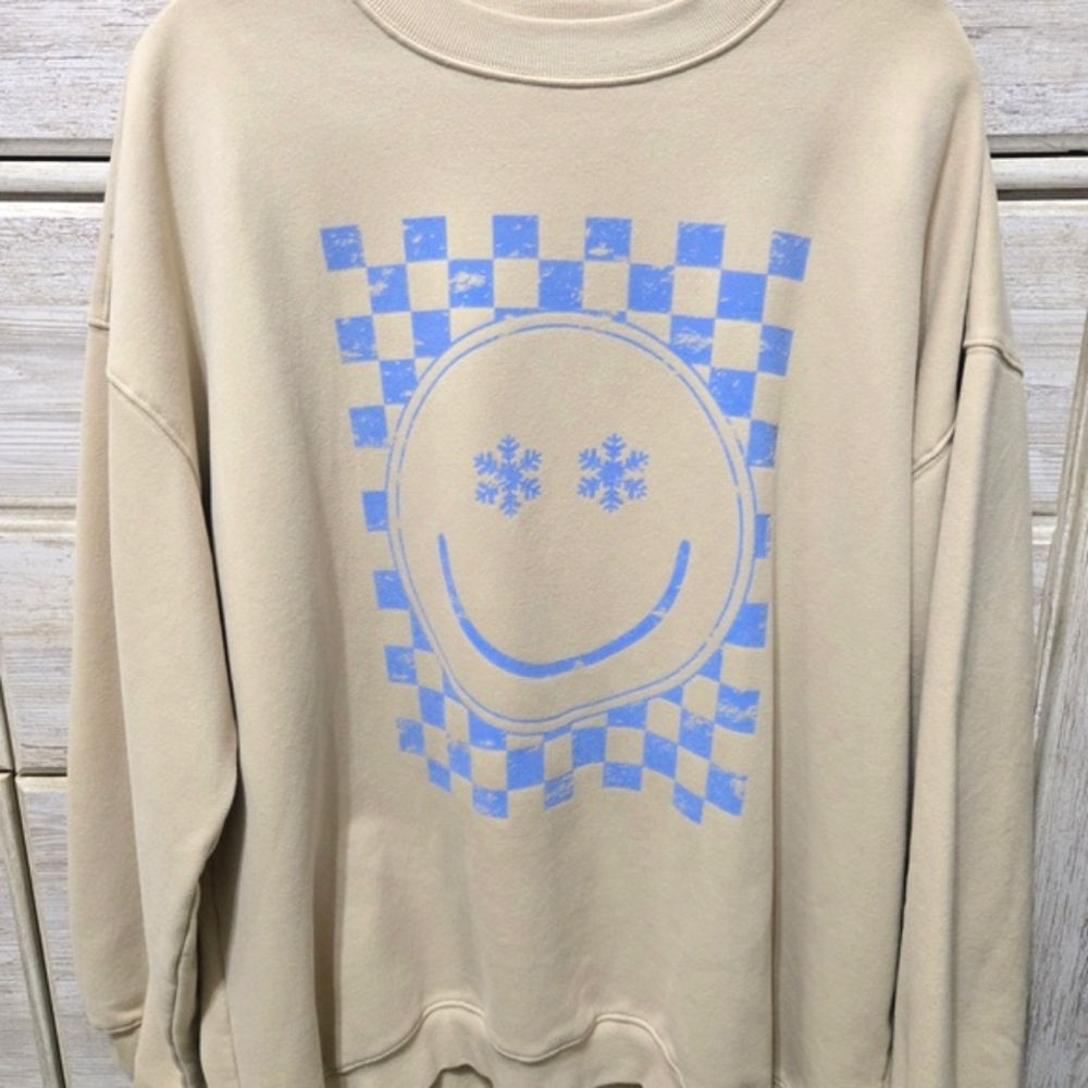 Pink Lily Snowflake Smiley Face Sweatshirt Oversized Graphic Sweatshirts Winter